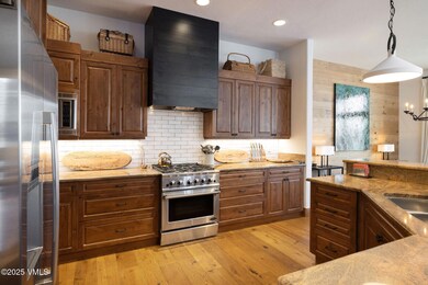 las_vistas_28_interior_kitchen_b