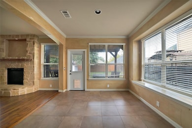 2852 England Pkwy, Grand Prairie, TX 75054 - photo 4