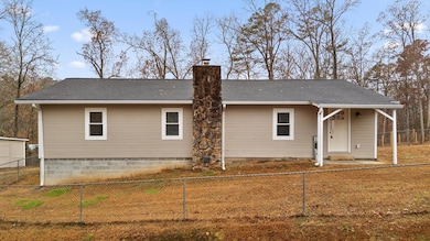 13747 Bretton Dr, Soddy Daisy, TN 37379 - photo 2