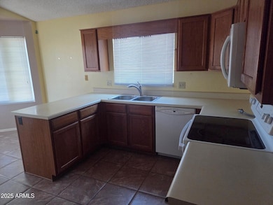 3009 E Utopia Rd, Phoenix, AZ 85050 - photo 3