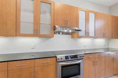 2325 Stutz Dr unit 37, Dallas, TX 75235 - photo 4