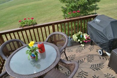 288 Park Ridge Dr, Easton, PA 18040 - photo 5