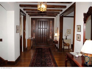 FOYER