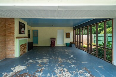 2410 Circleview Dr (6 of 42)