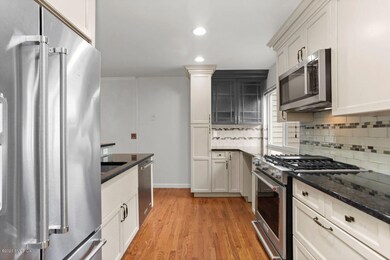 75 Cos Cob Ave unit 2, Cos Cob, CT 06807 - photo 4