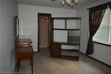 904 Fargo St, Muldrow, OK 74948 - photo 7
