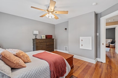 901 Campbell St, Valparaiso, IN 46385 - photo 5