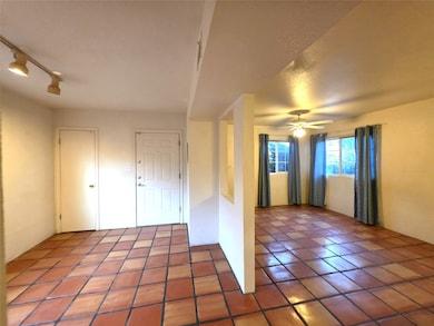 2210 Miguel Chavez Rd unit 511, Santa Fe, NM 87505 - photo 4