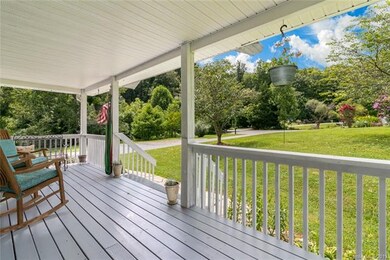 104 Foxioci Cir unit 9B, Candler, NC 28715 - photo 5