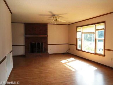 unlisted-address, Statesville, NC 28625 - photo 4