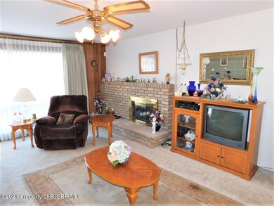 Living Room w/Fireplace