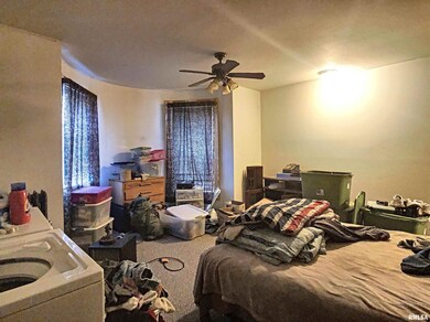 727 N Perry St, Davenport, IA 52803 - photo 6