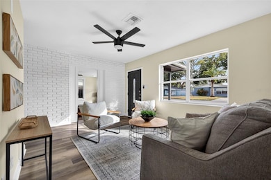 3929 13th Ave N, Saint Petersburg, FL 33713 - photo 5