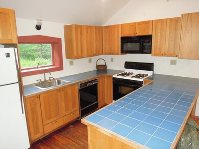 27 Pike Rd, Whitingham, VT 05361 - photo 5