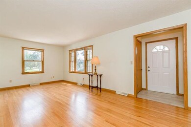 803 NW Zaun Ave, Blue Springs, MO 64015 - photo 3