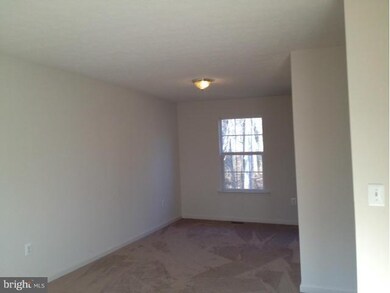 29658 Allison Cir, Mechanicsville, MD 20659 - photo 6