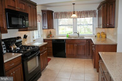 27 Sheffield Rd, East Windsor, NJ 08520 - photo 6