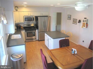 11946 Galaxy Ln, Bowie, MD 20715 - photo 3