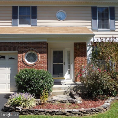 13505 Steeplechase Dr, Bowie, MD 20715 - photo 2