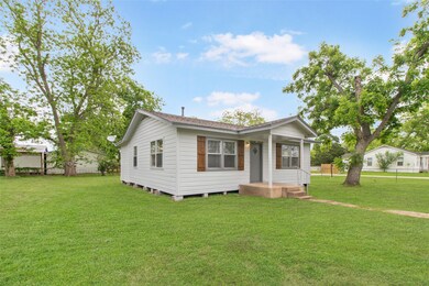 200 Austin St, Brazoria, TX 77422 - photo 5