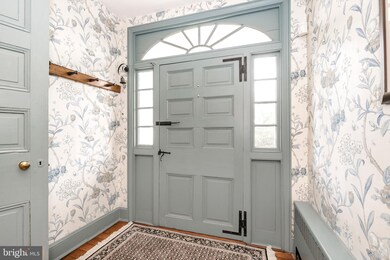 898 Frank Rd, West Chester, PA 19380 - photo 4