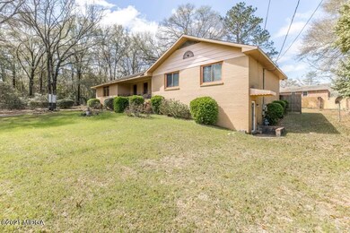 3004 Marilyn Dr 3