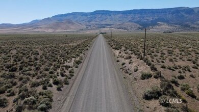 E Steen's Road North