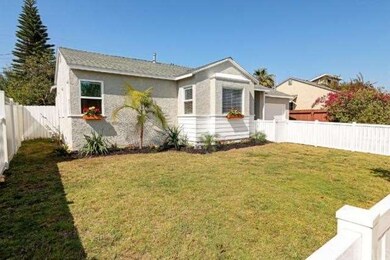 Lovely front yard and garden with your own palm tr