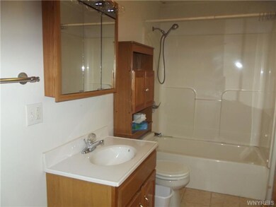 Bathroom. downstairs