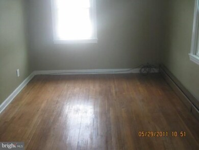 810 N Woodlynn Rd, Essex, MD 21221 - photo 6