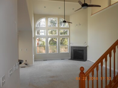 HUGE FAMILY ROOM