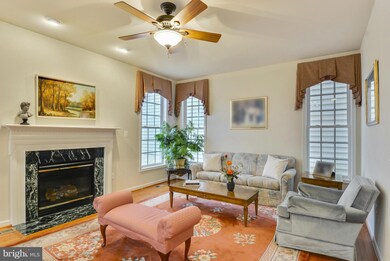 23124 Yellowwood Dr, Clarksburg, MD 20871 - photo 2