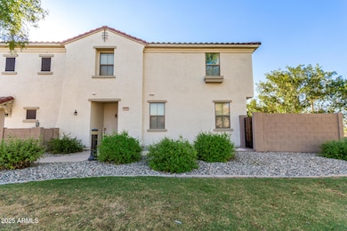 2868 E Dunbar Dr unit 39, Phoenix, AZ 85042 - photo 2