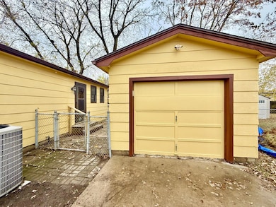 3235 S Gordon Ave, Wichita, KS 67217 - photo 3