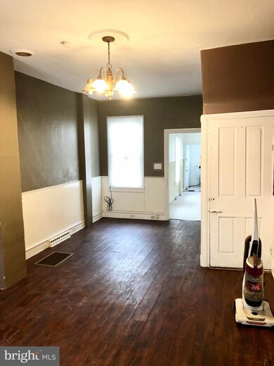 330 Mulberry St, Reading, PA 19604 - photo 2