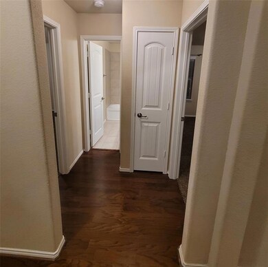 BEDROOM 2/3 ENTRANCE