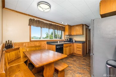 1350 Andrew St, Raymond, WA 98577 - photo 6