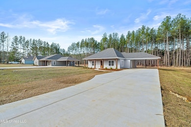 150_Woodbridge_Ln-3