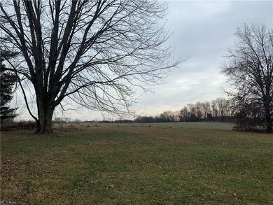 4060 Arrow Rd NW unit 18, Carrollton, OH 44615 - photo 4