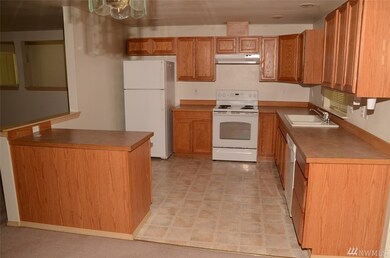 18736 Rampart Dr SE, Yelm, WA 98597 - photo 5