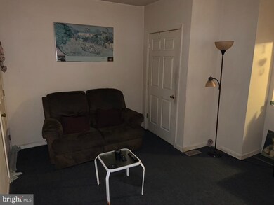 217 Warren St, Gloucester City, NJ 08030 - photo 4