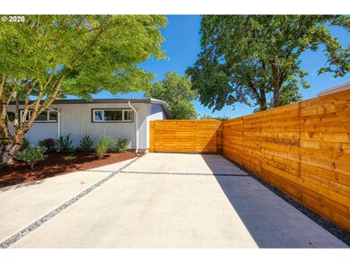 745 N van Duyn St, Eugene, OR 97401 - photo 5