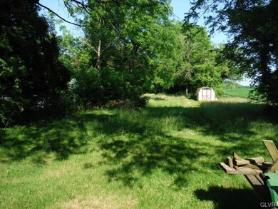 210 Lefevre Rd, Easton, PA 18040 - photo 3