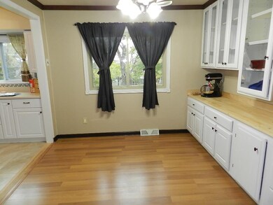 4825 Queal Dr, Shawnee, KS 66203 - photo 3