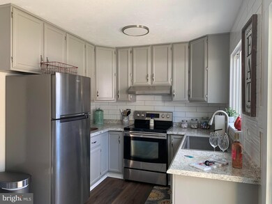 704 Virginia Ave, Front Royal, VA 22630 - photo 2