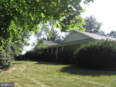 349 Town Run Ln, Stephens City, VA 22655 - photo 5