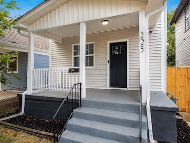 225 S Highland Ave, Columbus, OH 43223 - photo 2