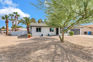 229 E Merrill Ave-2_(2048)