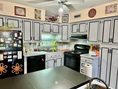 88 Fuller St unit 19, Ludlow, MA 01056 - photo 3