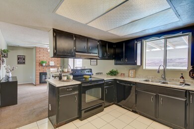 1427 E 8th Ave-14